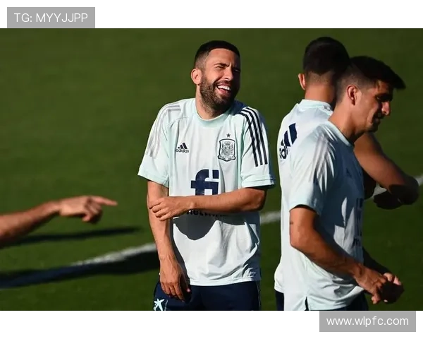 德赫亚深情致敬阿尔巴：场上场下皆是榜样朋友情谊永存