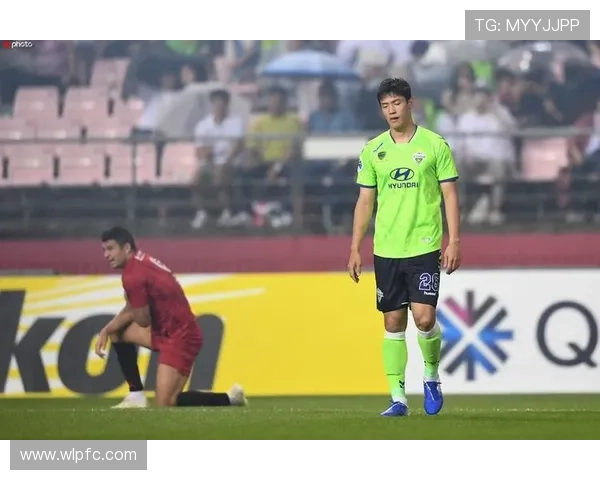 全北现代阿根廷助教因拉眼角被禁赛五场引发争议是否冤屈